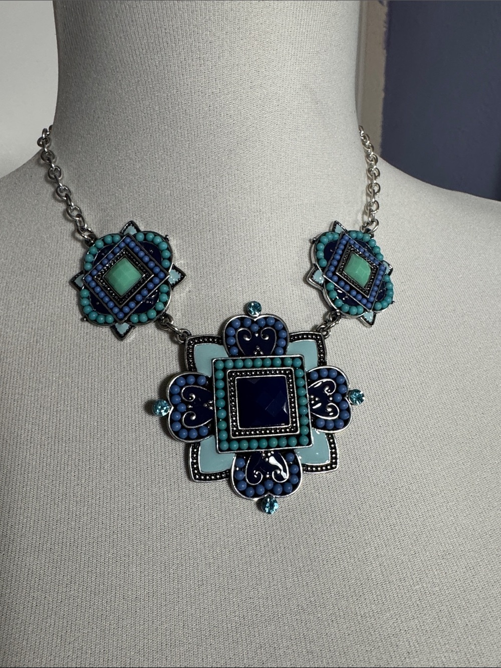 Elegant Turquoise & Navy Statement Necklace - Women Jewelry